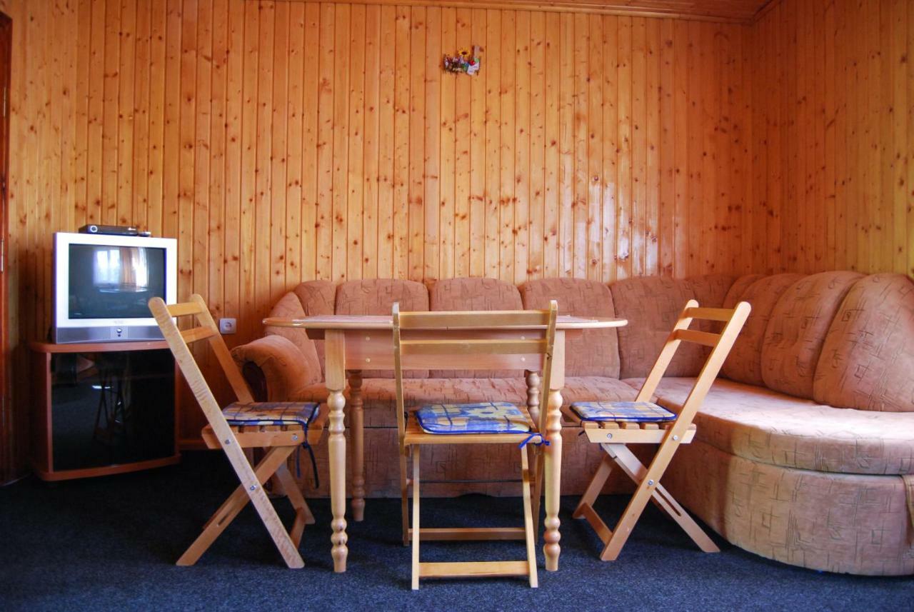 Cheres Hotel Yablunytsya Luaran gambar