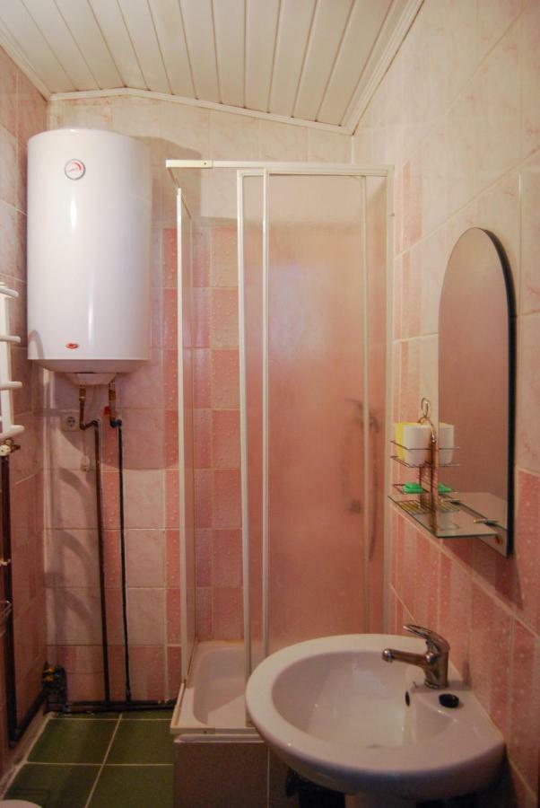 Cheres Hotel Yablunytsya Luaran gambar